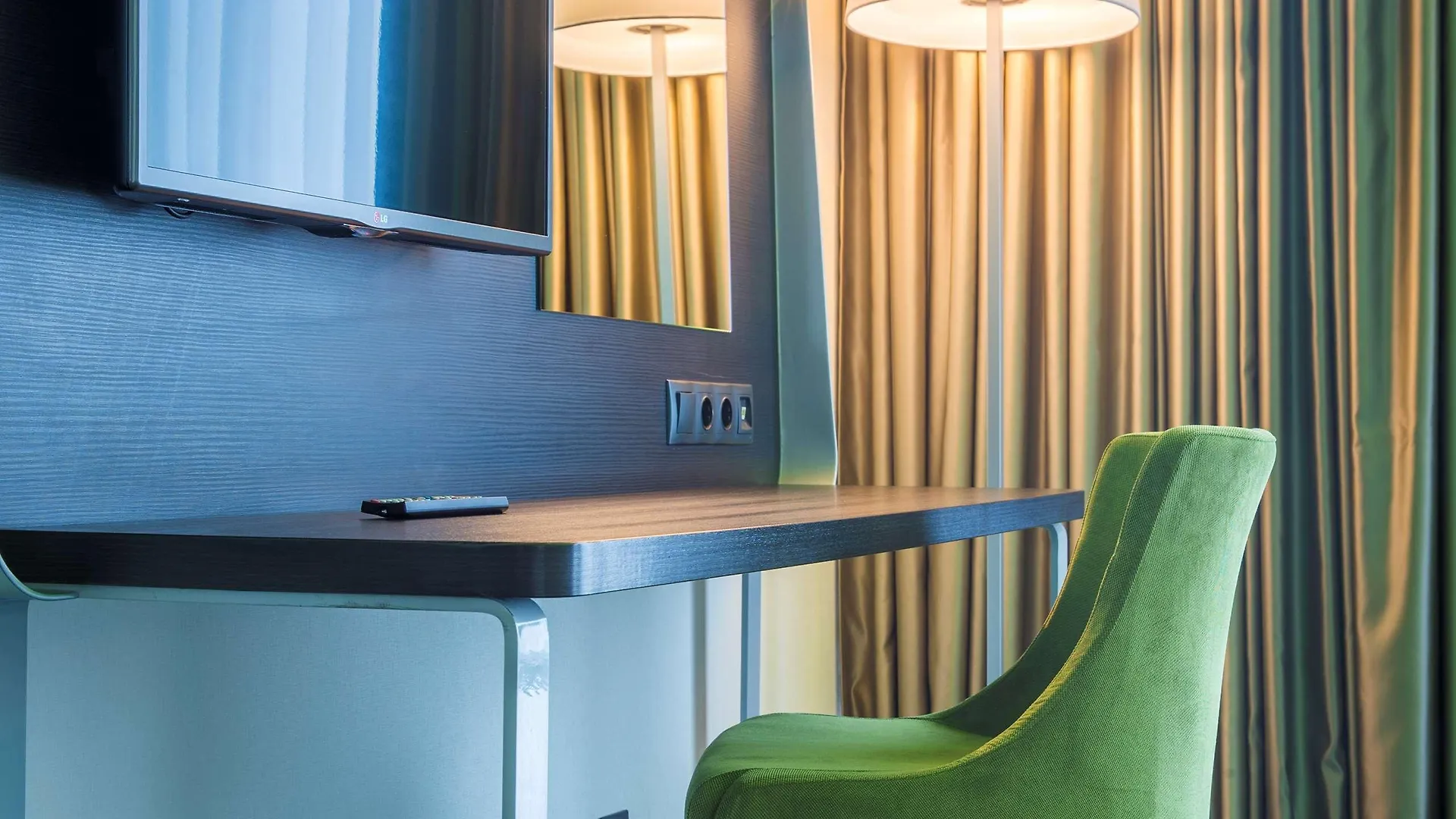 Park Inn By Radisson Istanbul Ataturk Airport Hotel
